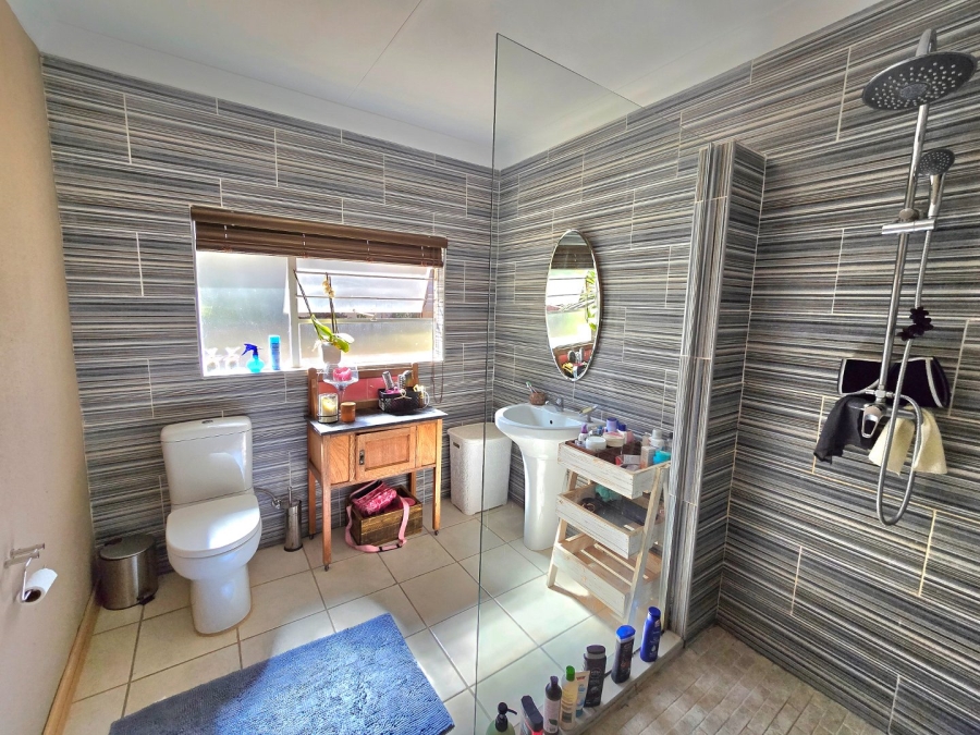 4 Bedroom Property for Sale in La Provance Free State